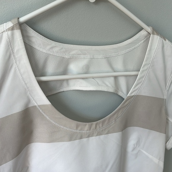Lululemon Lightened Up Short Sleeve Stripe Tee Cashew White/White - Picture 2 of 10